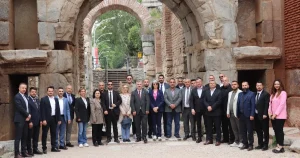 a-parti-iznik-bursanin-anahtari-olacak-BrQxHjqI.webp