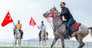 anadolu-selcuklu-fotograf-derneginden-atli-safari-keyfi-SSqEMmZ9.webp