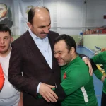 baskan-altya-engelleri-birlikte-asiyoruz-HdMGW7xH.webp