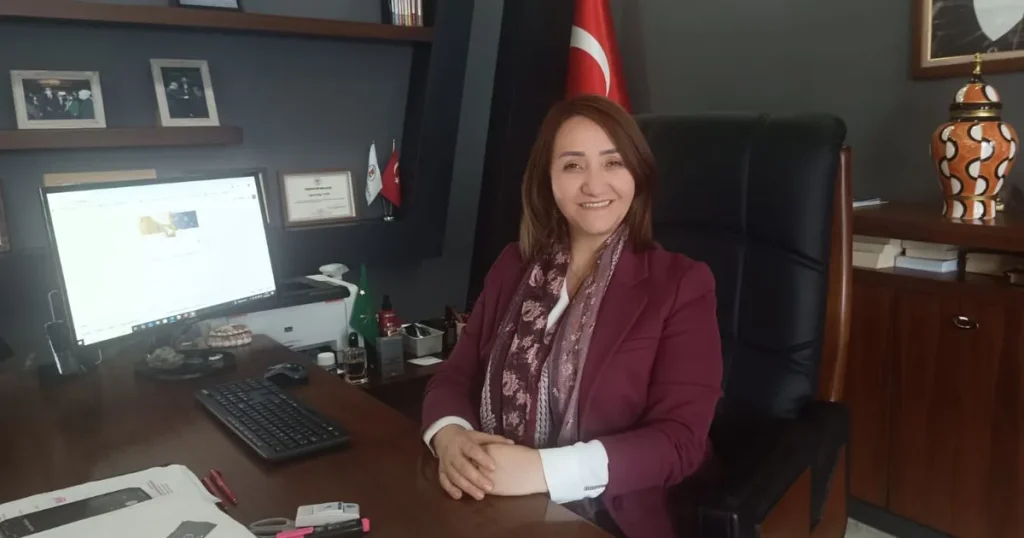 bilecik-pazaryeri-belediye-baskanindan-anneler-gunu-mesaji-hGjKpAnr.webp