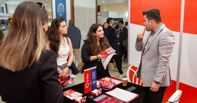 bursa-buyuksehir-kariyerde-genclerin-yaninda-vIpaC5aF.webp