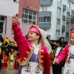 bursa-gemlikte-1470-ogrenci-sanatla-bulusuyor-L5i3FOfL.webp