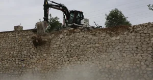bursa-nilufer-dagyenicede-kacak-duvar-yikildi-z33SiHdz.webp