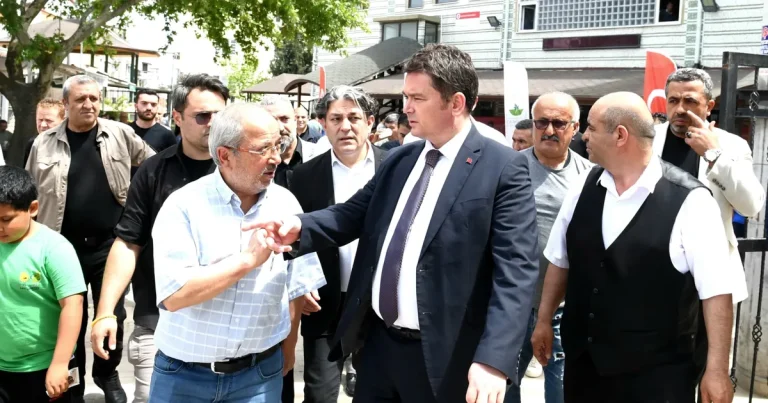 bursa-osmangazide-baskan-aydin-gunestepe-sakinleriyle-bulustu-fbl7KW85.webp
