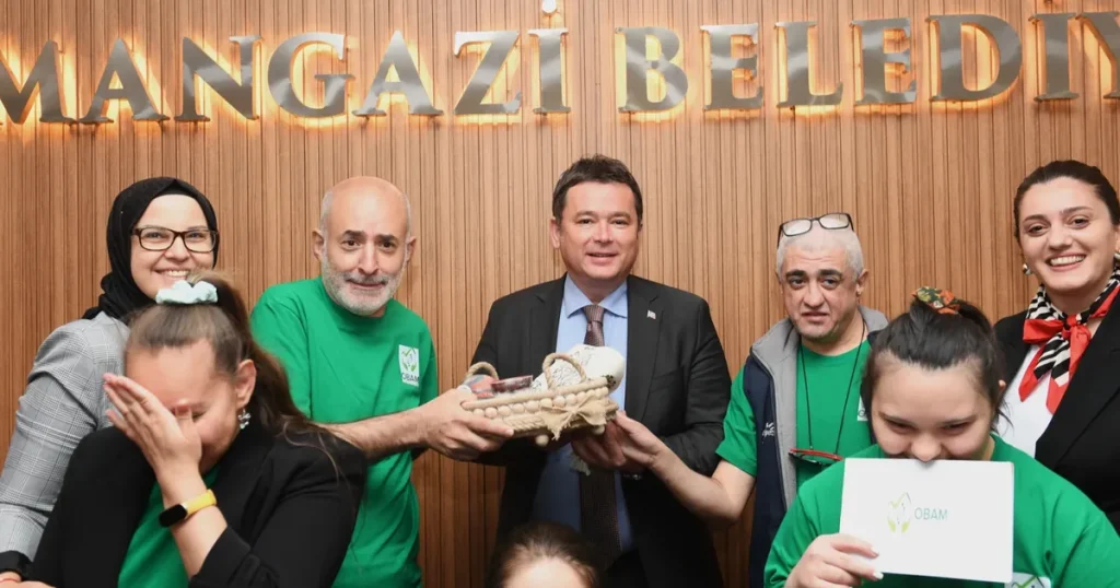 bursa-osmangazide-engelli-bireyler-sordu-baskan-aydin-cevapladi-l9GPbeHW.webp