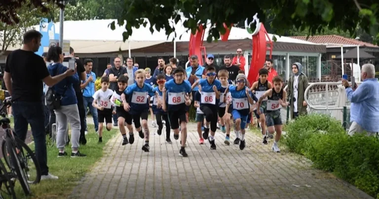 bursa-osmangazide-genc-sporcularin-duatlon-heyecani-9Ohpu7fe.webp