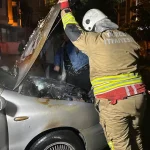 duzcede-otoparkta-otomobil-alev-aldi-R8j3haLz.webp