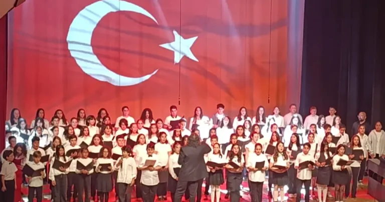 istanbul-silede-87-kisilik-cocuk-korosuna-yogun-ilgi-PiaKJCCq.webp