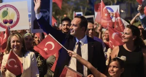 izmir-bornovada-19-mayis-coskusu-heyecani-YJY4AaUH.webp
