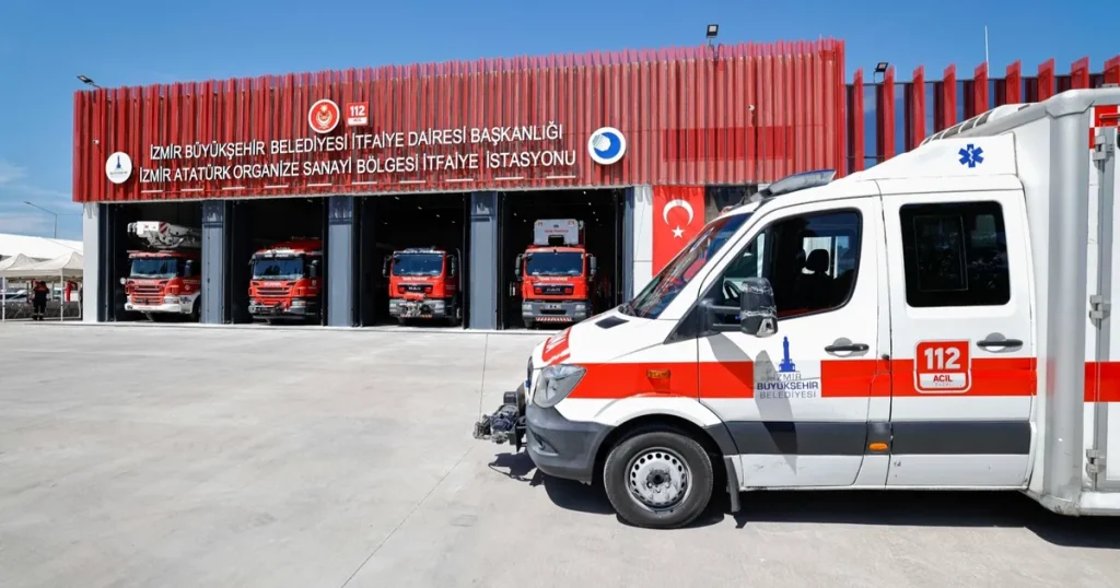 izmir-ciglide-itfaiyeye-modern-istasyon-zzsdELFI.webp