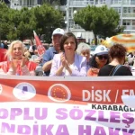 izmir-karabaglarda-kadina-siddete-isyan-m2uHsERW.webp