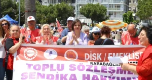 izmir-karabaglarda-kadina-siddete-isyan-m2uHsERW.webp