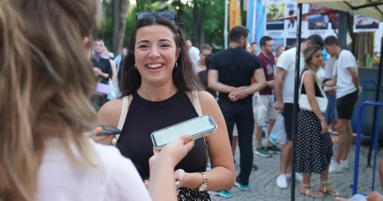 izmirden-genclere-19-mayis-surprizi-genc-bilet25-basvurulari-aciliyor-FntFWaNY.webp