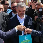 kahverengi-kokarca-kabusuna-karsi-mucize-bulus-7fH5q5ee.webp