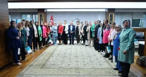 kayseri-buyuksehirden-kadin-muhtarlara-anneler-gunu-toplantisi-CEIS1wyy.webp