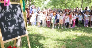 kocaeli-cayirova-cocuk-kuluplerinde-annelere-ozel-etkinlik-NViqwh9P.webp