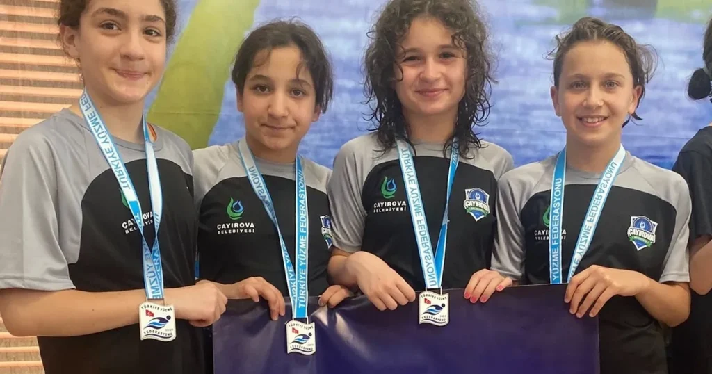 kocaeli-cayirovaya-turkiye-yuzme-sampiyonlugu-geldi-1DGhkNc9.webp