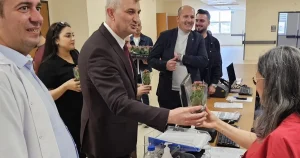 kocaelide-baskan-sezerden-hemsirelere-surpriz-kutlama-SQhU69qJ.webp