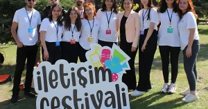 kocaelide-iletisim-ogrencileri-bulusuyor-CU6qDlpB.webp