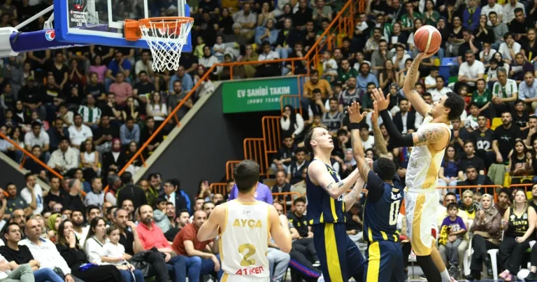 konya-buyuksehir-belediyespor-seriyi-esitledi-be2nLWGh.webp