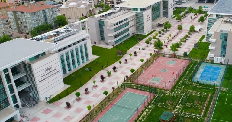 kto-karatay-universitesi-kariyer-fuari25e-ev-sahipligi-yapiyor-ijt5T5fq.webp
