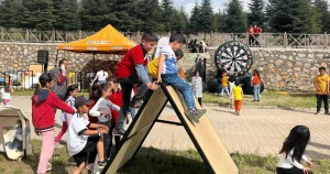 playland-eglence-tiri-dogansehirde-cocuklari-sevindirdi-W1j7iQKQ.webp