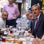 sakarya-uzuncarsida-baskan-alemdar-kunduraci-esnafiyla-bulustu-X8hLCPXC.webp