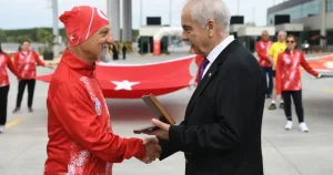 selanikten-alinan-ata-topragi-ipsaladan-anitkabire-ulastirilacak-UmwnyhxO.webp