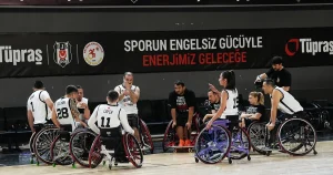 tekerlekli-sandalyeliler-potada-dostluk-macinda-bulustu-U9LWpMp3.webp