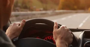 trafikte-guvenli-surus-icin-uc-altin-kural-dikkat-daginikligi-felakete-yol-aciyor-SVZP8a71.webp