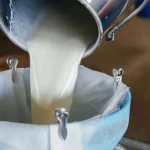 turkiyede-sut-uretimi-yukseliyor-martta-1-milyon-15-bin-ton-sut-toplandi-iAfTfLbC.webp