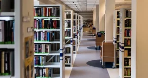 yayderden-kitap-okuma-krizi-uyarisi-hgbJu6fx.webp